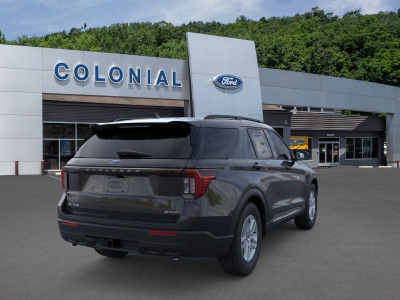 2025 Ford Explorer photo 7