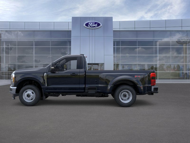 2026 Ford F-350 XLT photo 3