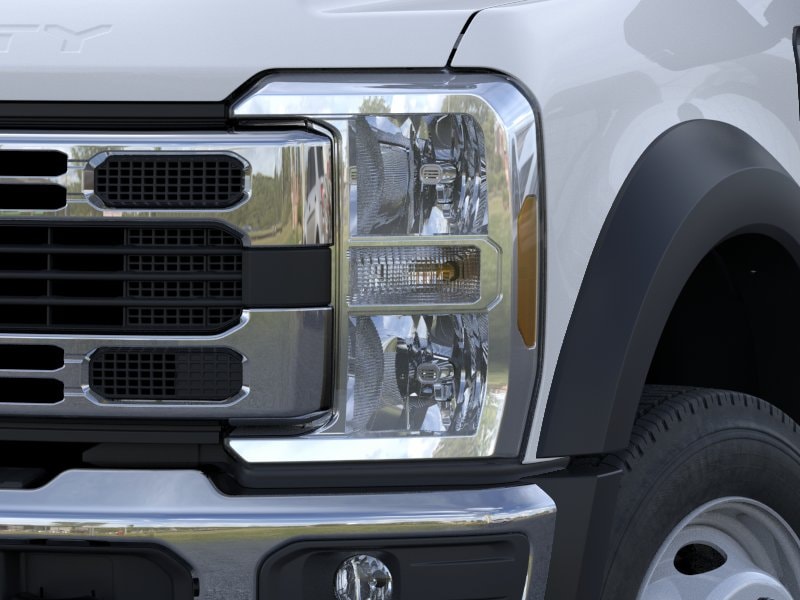 2025 Ford F-450 Super Duty Chassis Cab XL - Photo 19