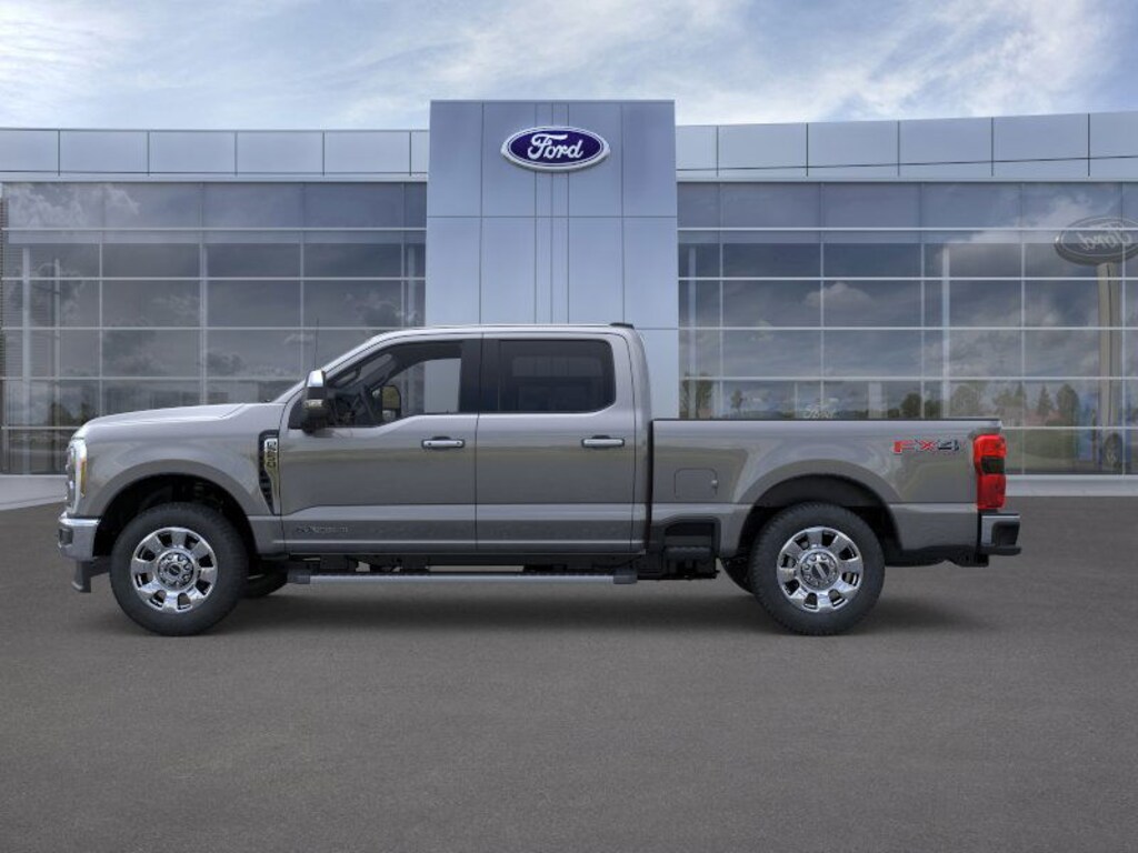 New 2026 Ford F-250SD Lariat Truck Crew Cab