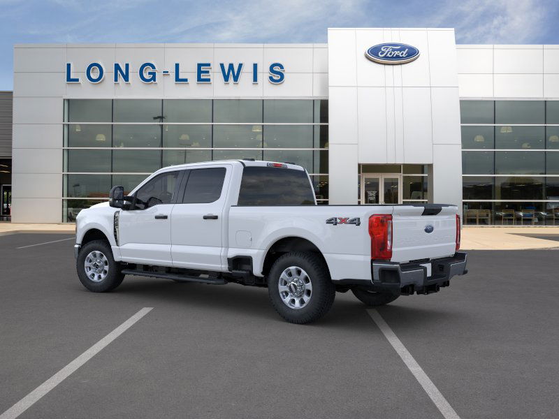 2025 Ford F-350 XLT photo 4