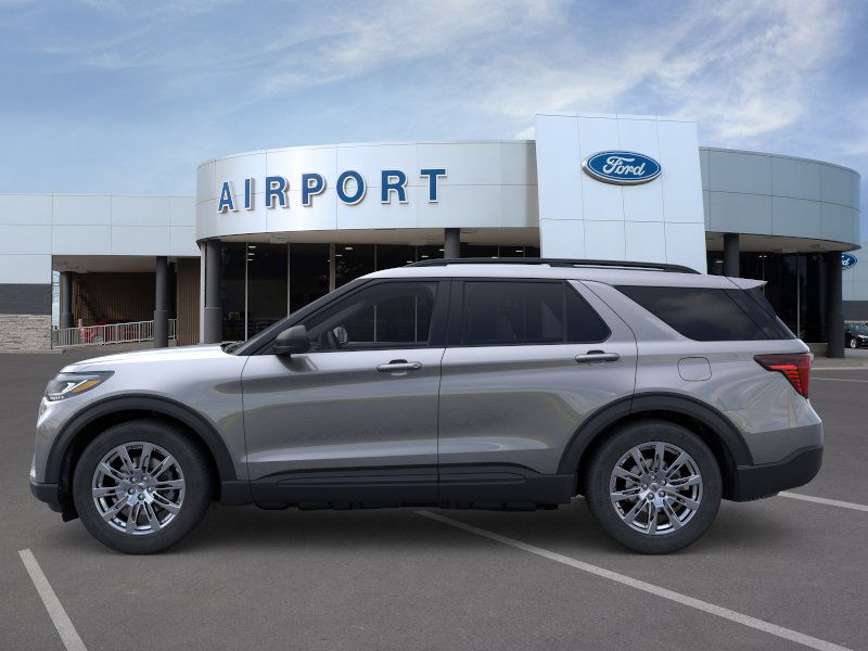 2026 Ford Explorer photo 2