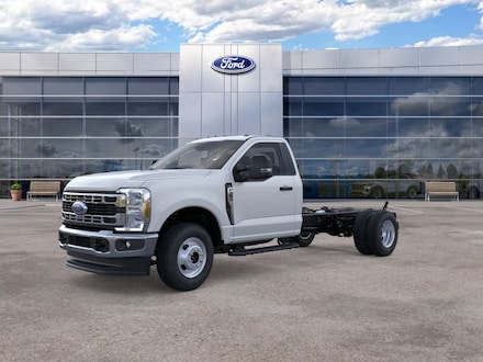 2026 Ford F-350 Chassis F-350&reg; XL Truck Regular Cab