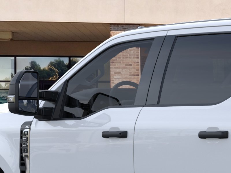 2026 Ford Super Duty F-350 SRW Chassis Cab F-350&reg; XL 4WD Crew Cab 179 WB 60 CA
