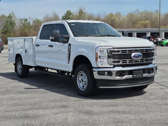 2026 Ford Super Duty F-350 SRW Chassis Cab F-350&reg; XL 4WD Crew Cab 179 WB 60 CA