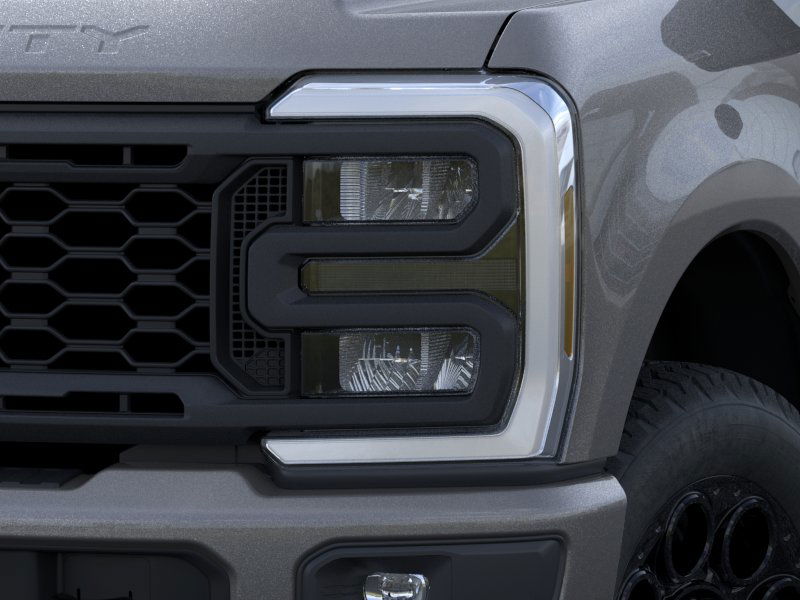 2025 Ford F-350 photo 21