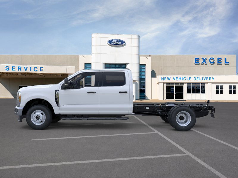 2026 Ford F-350 photo 3
