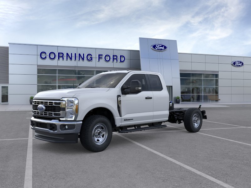 2026 Ford F-350 XL 4x4 SuperCab 168-In SRW's photo