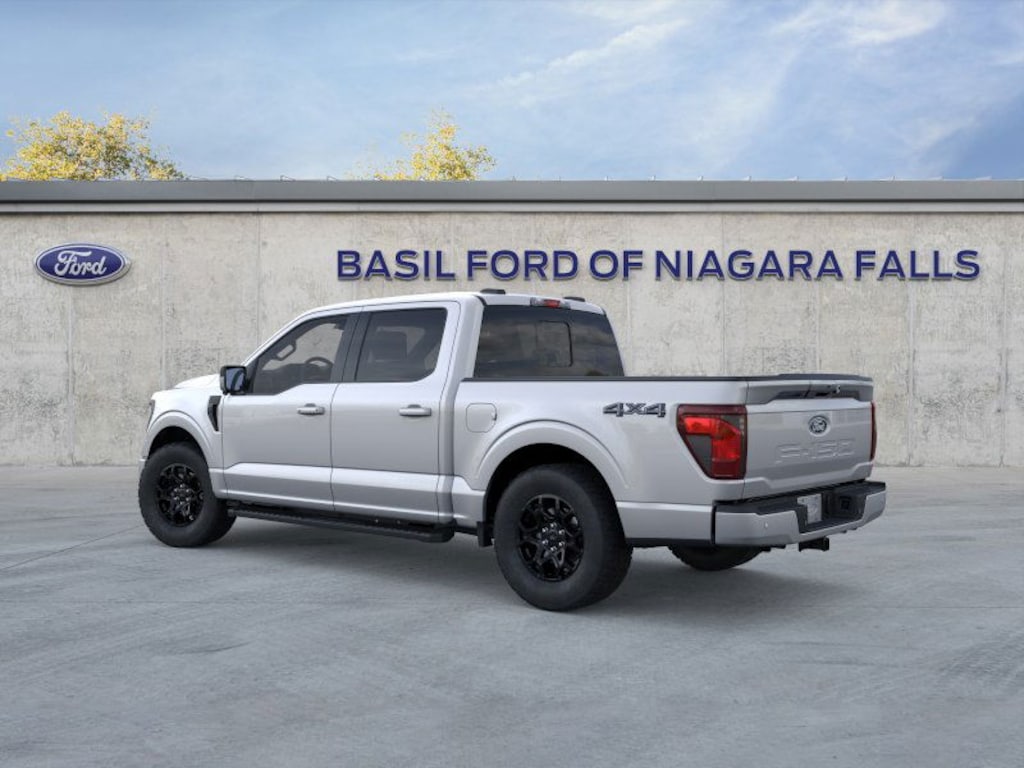 New 2025 Ford F-150 XLT 4WD Supercrew 5.5 Box 4WD SuperCrew 5.5 Box
