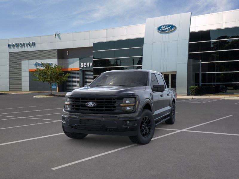 2025 Ford F-150 XLT photo 2