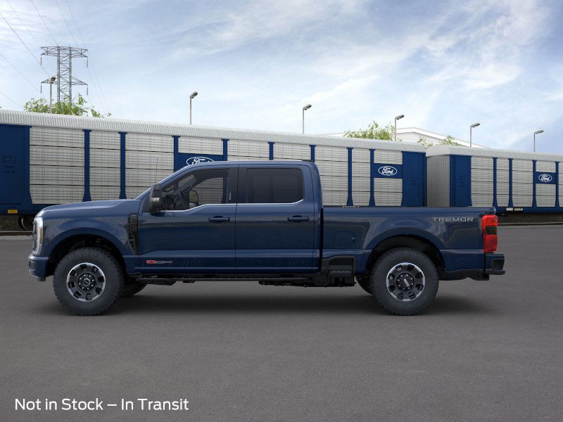 2025 Ford F-350 Lariat photo 3