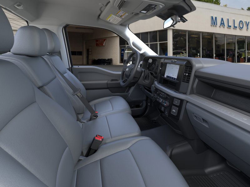 2025 Ford F-350 Super Duty Chassis Cab XL - Photo 14