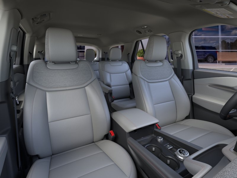 2026 Ford Explorer Active - Photo 10