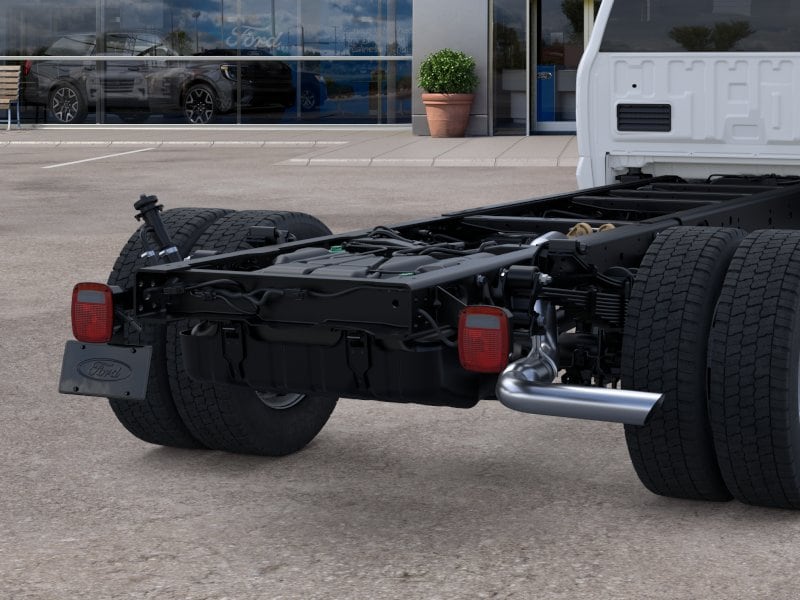 2026 Ford F-550 Super Duty Chassis Cab XL - Photo 21