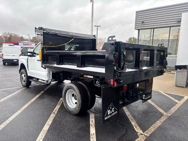 2026 Ford F-350 Super Duty Chassis Cab XL - Photo 23