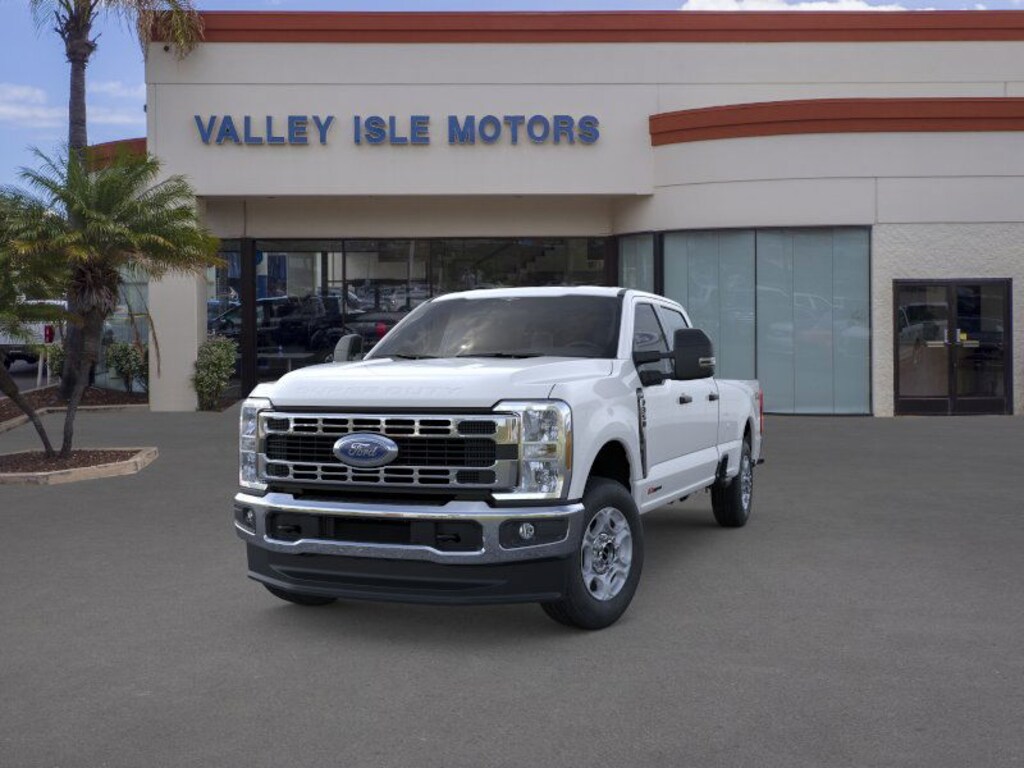 New 2026 Ford F-350 F-350 XLT Truck Crew Cab