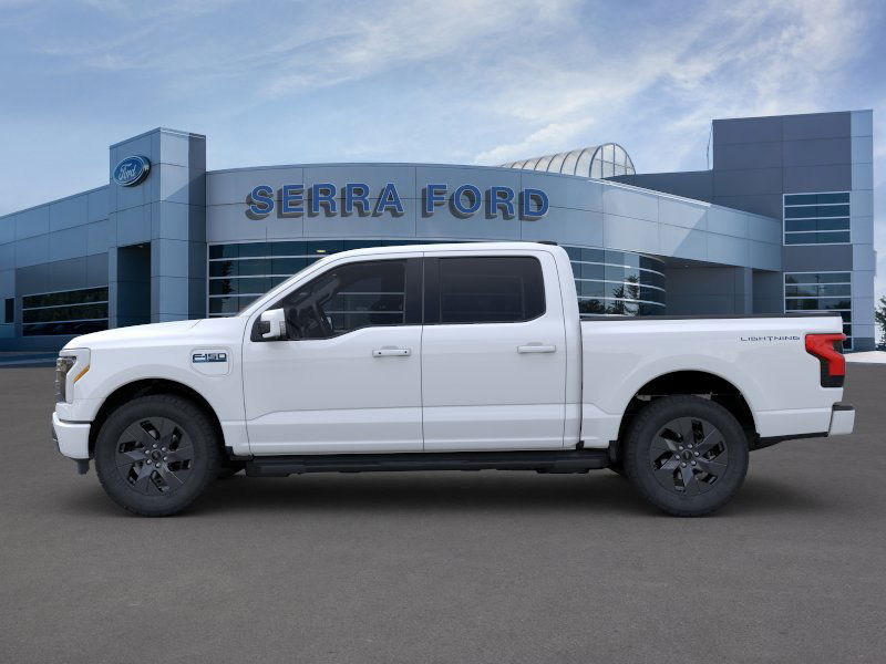 2025 Ford F-150 Lightning Lariat photo 3