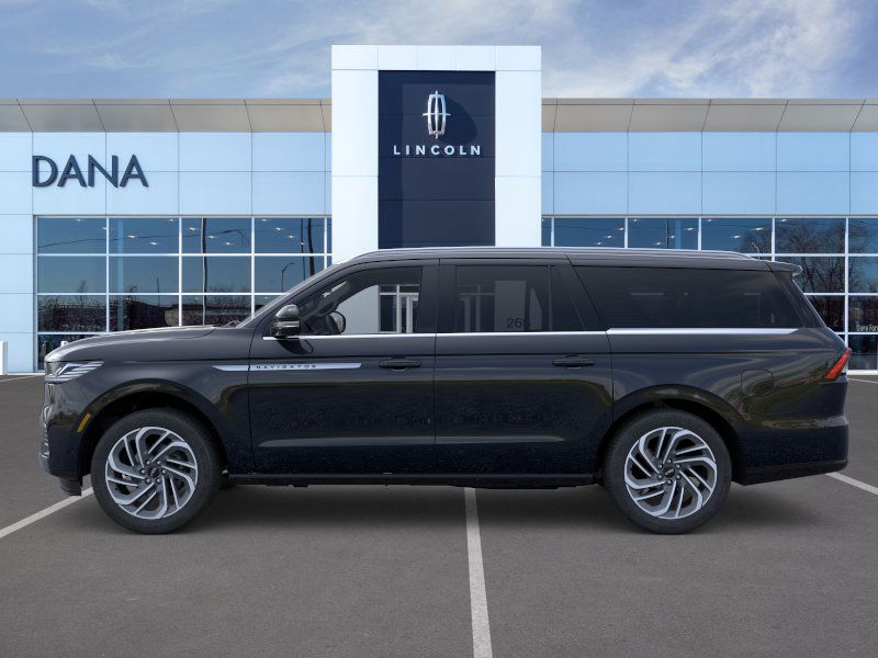 2025 Lincoln Navigator L Reserve photo 3