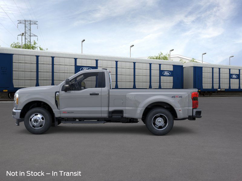 2026 Ford F-350 XLT photo 2