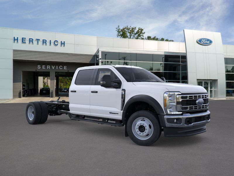 2025 Ford Super Duty F-550 DRW F-550 XL Truck Crew Cab 2025 Ford Super Duty F-550 DRW F-550 XL Truck Crew Cab