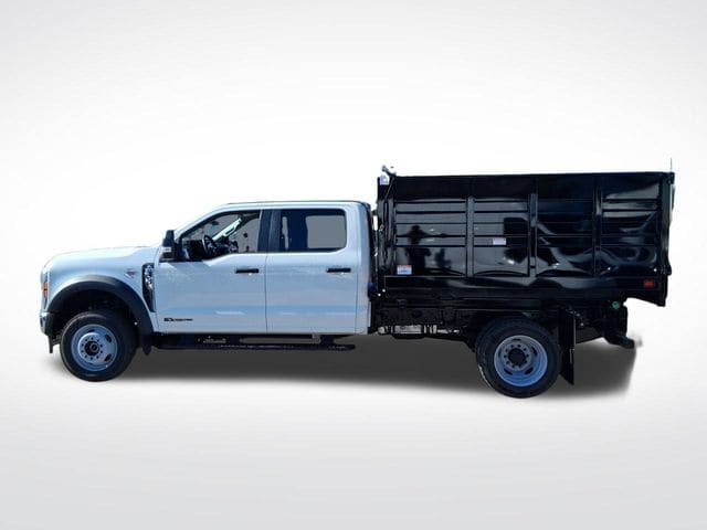 2025 Ford F-450 Super Duty Chassis Cab XL - Photo 36