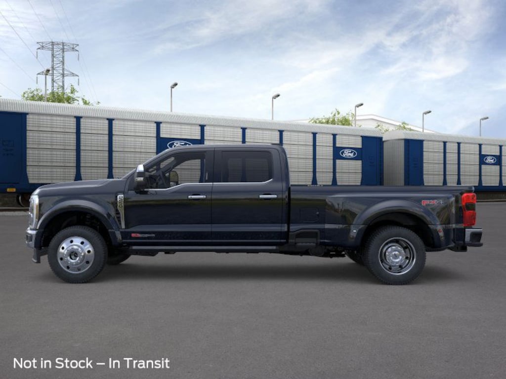 New 2026 Ford Super Duty F-450 Lariat TRUCK