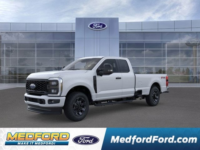 2025 Ford F-350 Super Duty XL's photo