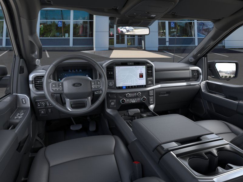 2025 Ford F-150 XLT photo 12