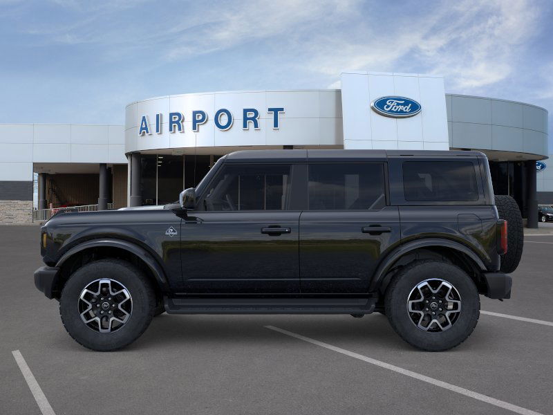 2025 Ford Bronco Outer Banks photo 3