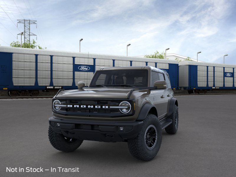 2025 Ford Bronco Outer Banks photo 2