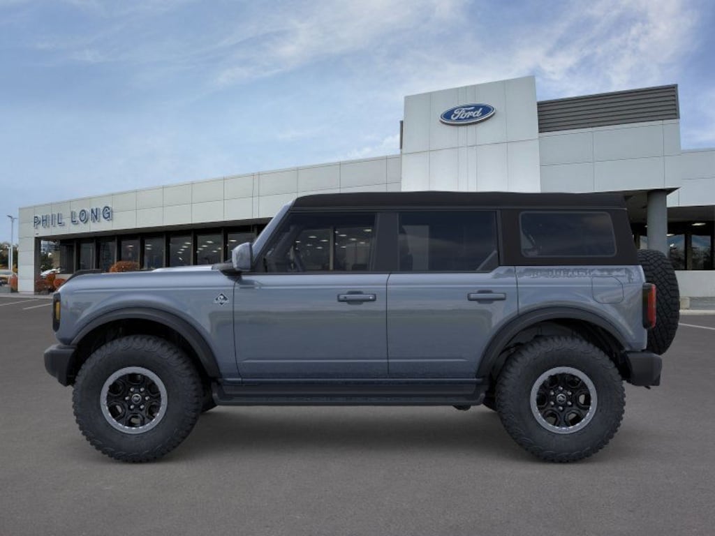 New 2025 Ford Bronco Outer Banks SUV