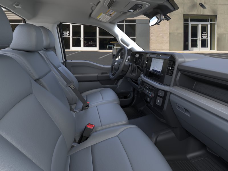 2025 Ford F-600 Super Duty Chassis Cab XL - Photo 36