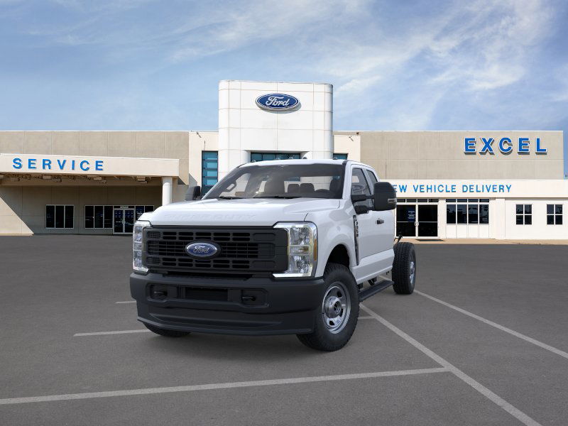 2026 Ford F-350 photo 2