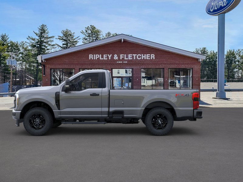 2025 Ford F-350 XL photo 3
