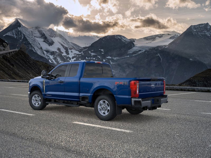 2026 Ford F-350 XLT photo 3