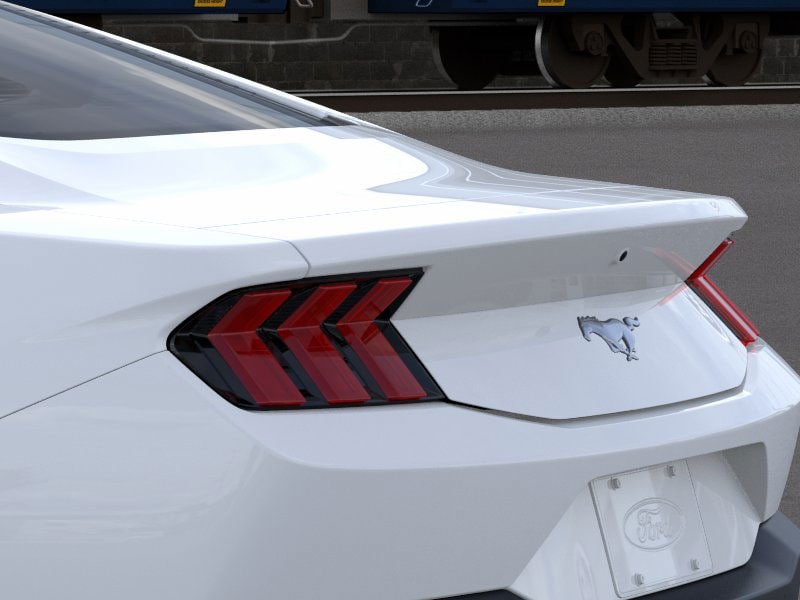 2025 Ford Mustang  31