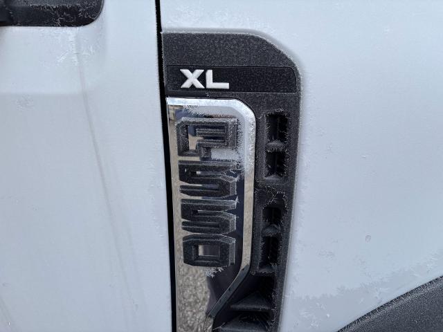 2025 Ford F-550 Super Duty Chassis Cab XL - Photo 16