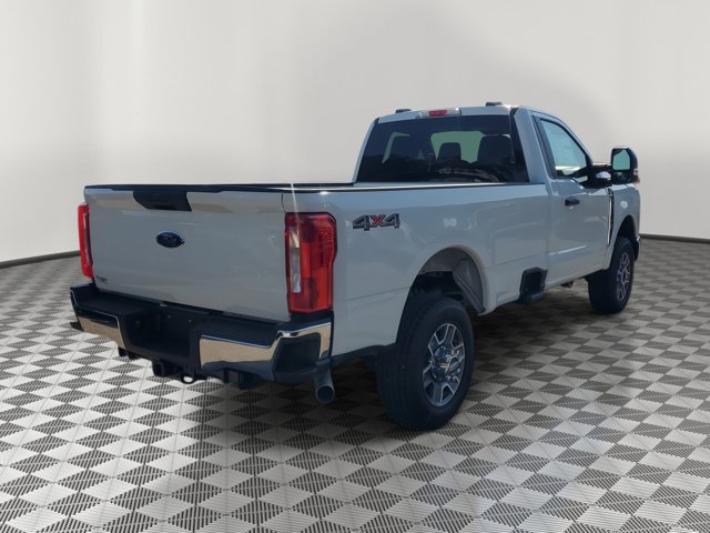 2025 Ford F-350 Super Duty XLT - Photo 36