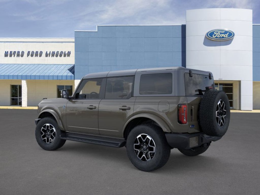 New 2025 Ford Bronco Outer Banks Sport Utility