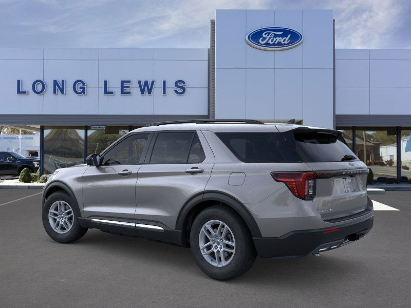 2025 Ford Explorer photo 3