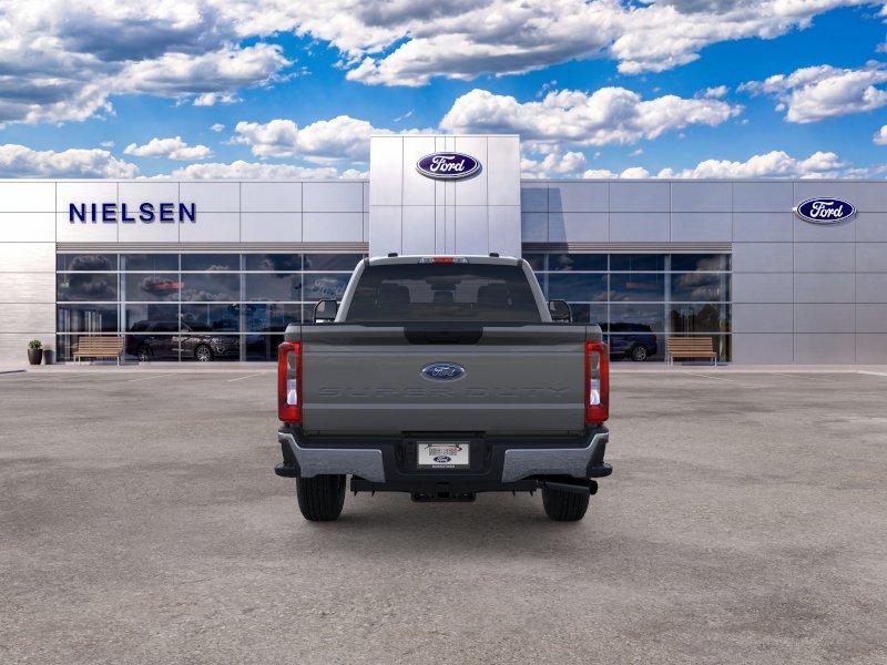 2026 Ford Super Duty F-350 SRW XLT Truck Super Cab