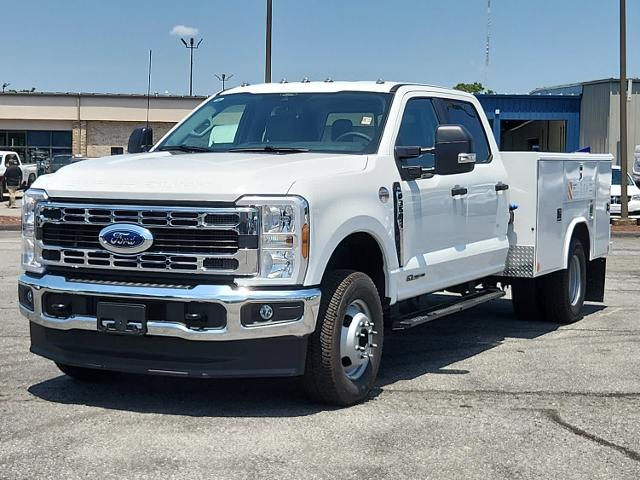 2025 Ford Super Duty F-350 DRW F-350 XL 4WD Crew Cab 179 WB 60 CA
