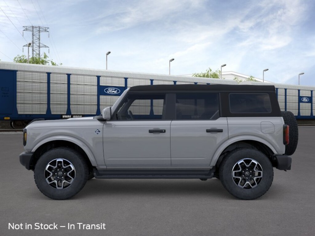 New 2026 Ford Bronco Outer Banks SUV