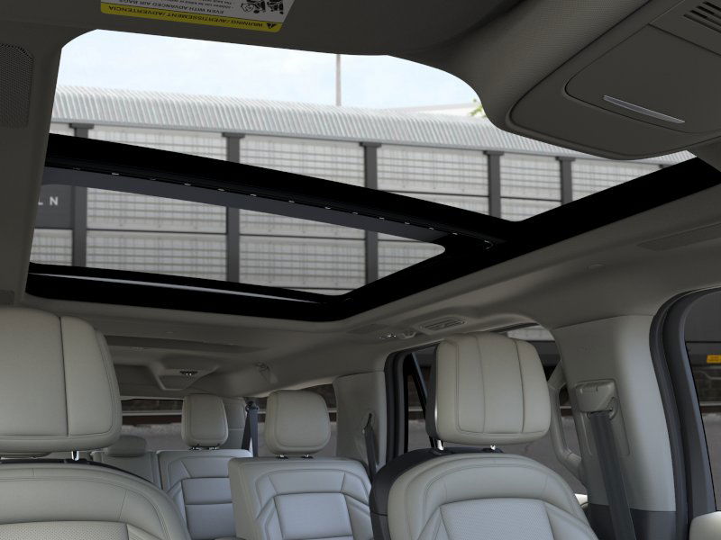 Thumbnail: 2025 Lincoln Navigator L - 31