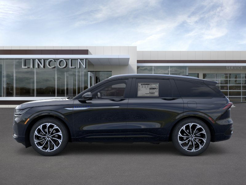 2025 Lincoln Nautilus Reserve photo 3