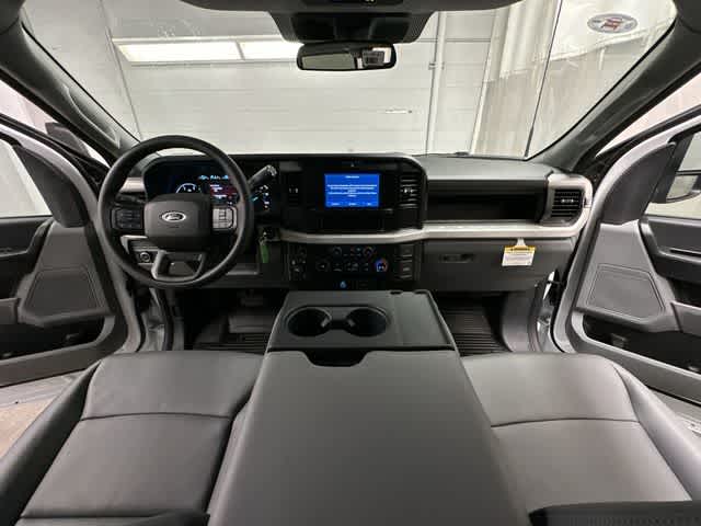 2026 Ford F-550 Super Duty Chassis Cab XL - Photo 60