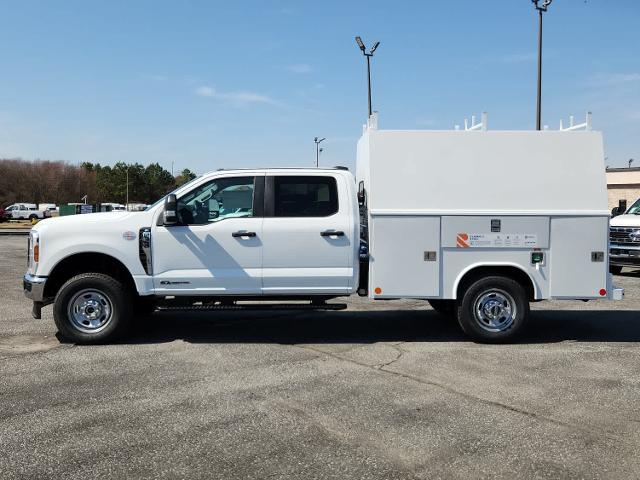 2024 Ford Super Duty F-350 SRW F-350 XL 4WD Crew Cab 179 WB 60 CA