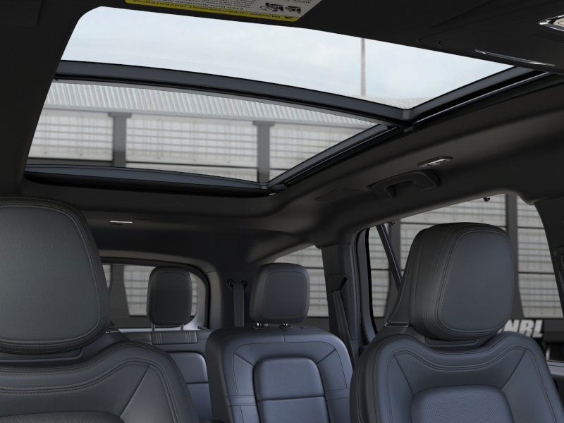 Thumbnail: 2025 Lincoln Aviator - 44