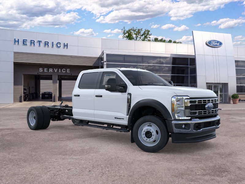 2025 Ford Super Duty F-550 DRW F-550&reg; XL Truck Crew Cab