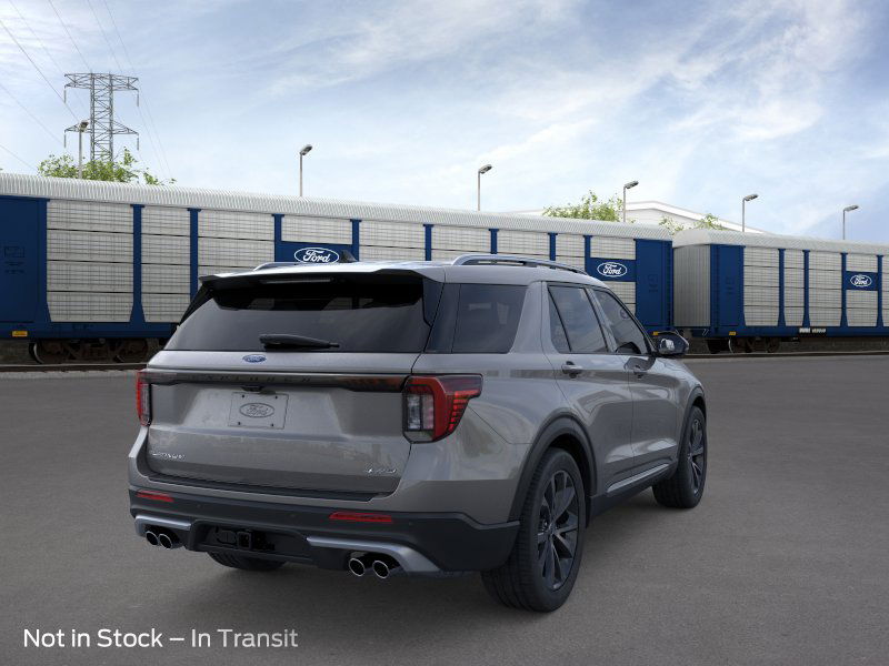 2025 Ford Explorer Platinum 8